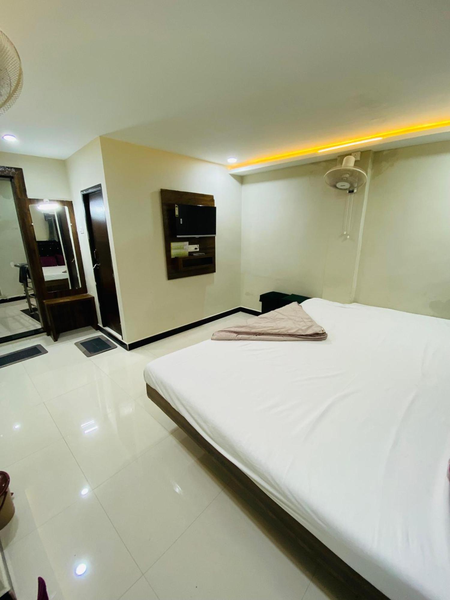 Hotel Super Palace Ujjain Eksteriør bilde