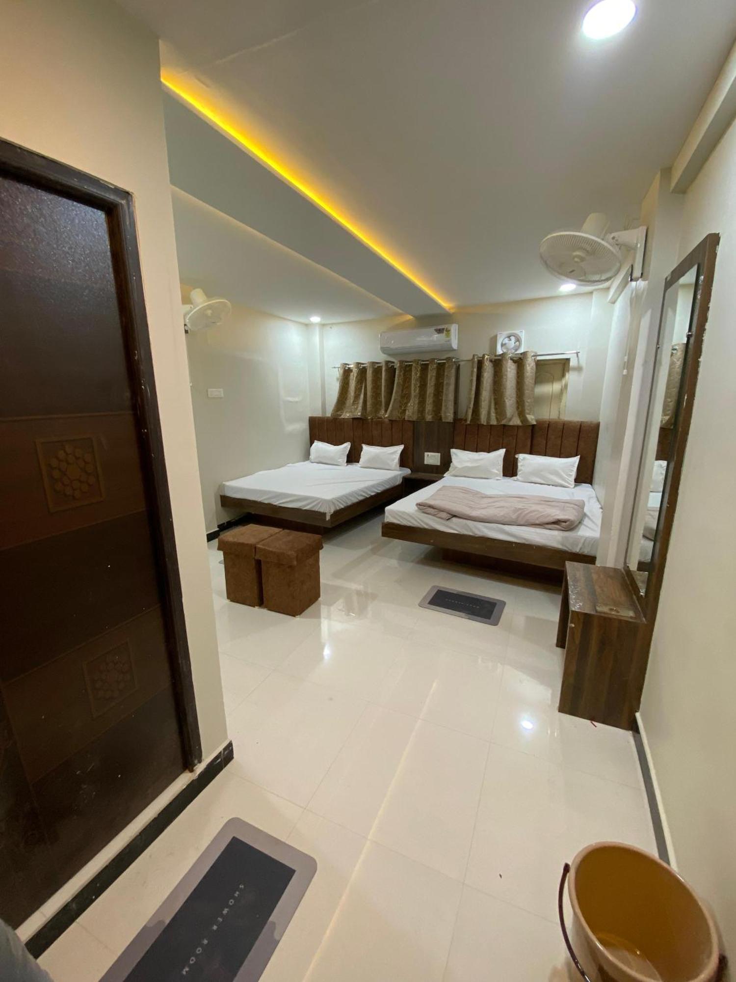 Hotel Super Palace Ujjain Eksteriør bilde